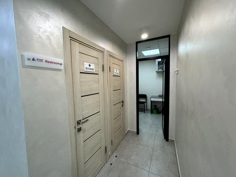 комерційна за адресою Університетська вул., (Будинок 1)