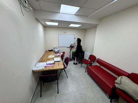 комерційна за адресою Університетська вул., (Будинок 1)