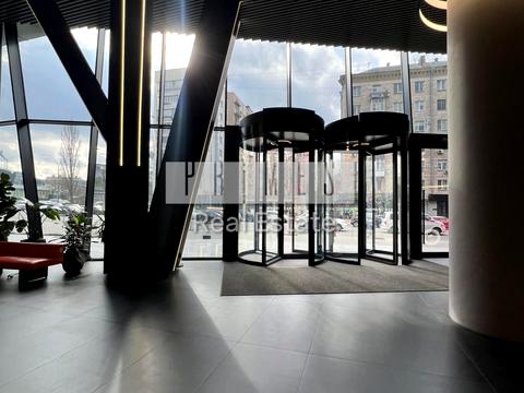 комерційна за адресою Предславинська вул., 44