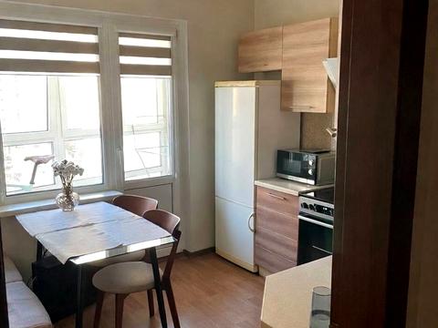 квартира за адресою Софії Русової вул., 7