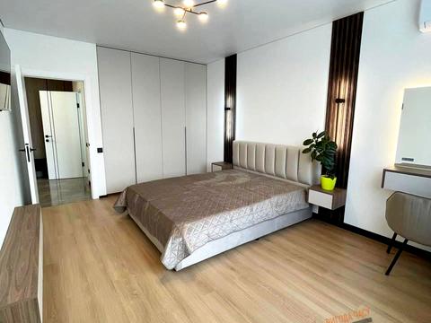 квартира за адресою Володимира Великого вул. (Артема), 10е