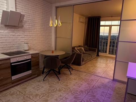 квартира за адресою Дмитра Луценка вул. (Крейсера "Аврора"), 6