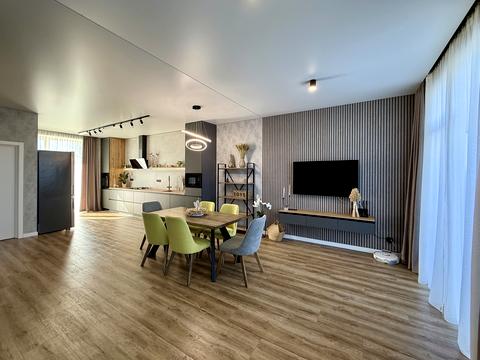 будинок за адресою Павла Глазового вул. (Олега Кошового), (Будинок)