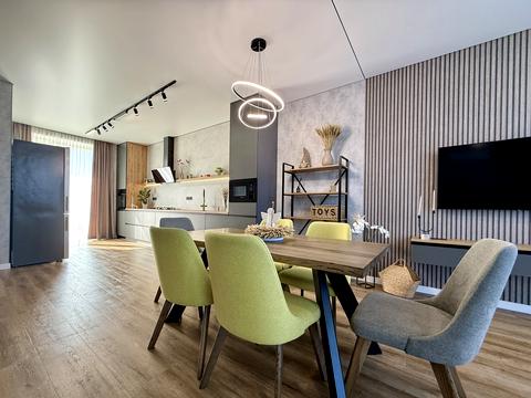 будинок за адресою Павла Глазового вул. (Олега Кошового), (Будинок)