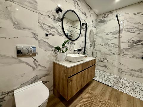 будинок за адресою Павла Глазового вул. (Олега Кошового), (Будинок)