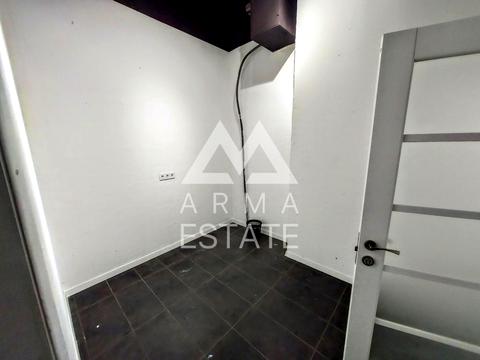 коммерческая по адресу Івана Франка ул., 6