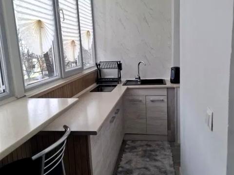 квартира за адресою Івана Мазепи просп. (Петровського), 25