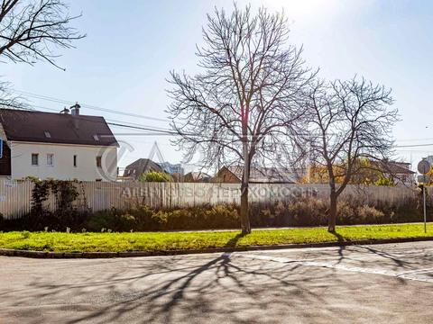ділянка за адресою Осіння вул., 115