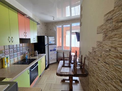 квартира за адресою Героїв Оборони Одеси вул. (Героїв Сталінграду), 24