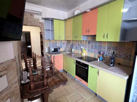 квартира за адресою Героїв Оборони Одеси вул. (Героїв Сталінграду), 24