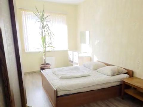 квартира за адресою Героїв Оборони Одеси вул. (Героїв Сталінграду), 24