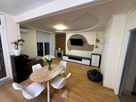 квартира за адресою Регенераторна вул., 4 к5