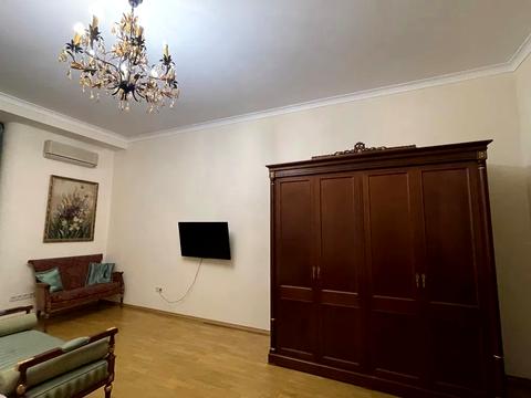 квартира за адресою Хрещатик вул. (Kreschatic), 15