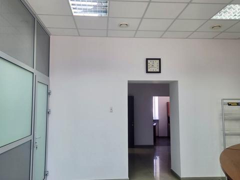 комерційна за адресою Мостова, 4