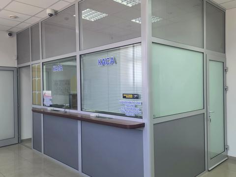 комерційна за адресою Мостова, 4