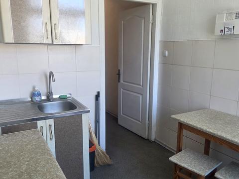 комерційна за адресою Мостова, 4