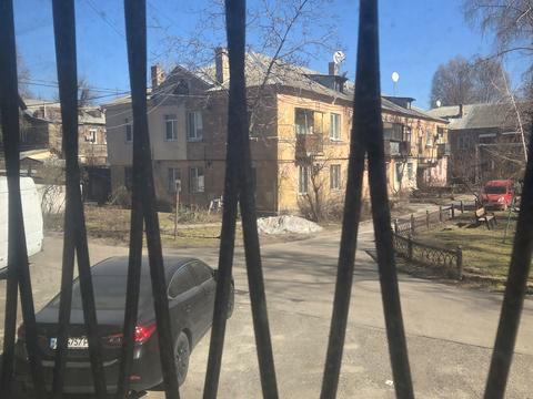 комерційна за адресою Мостова, 4