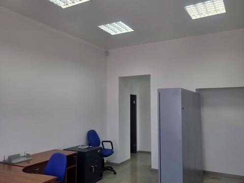 комерційна за адресою Мостова, 4