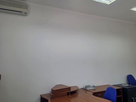 комерційна за адресою Мостова, 4