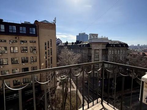 квартира по адресу Круглоуниверситетская ул., 13