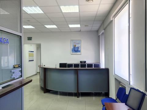 комерційна за адресою Мостова, 4