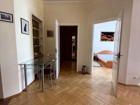 квартира по адресу Круглоуниверситетская ул., 13