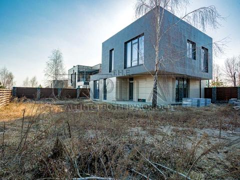 дом по адресу  ул.