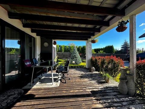 будинок за адресою Молодіжна вул.