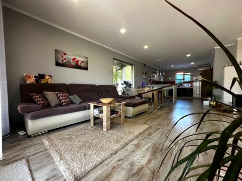 будинок за адресою Молодіжна вул.