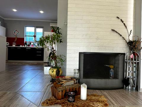 будинок за адресою Молодіжна вул.