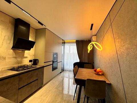 квартира за адресою Виговського вул. (Суворова), 2