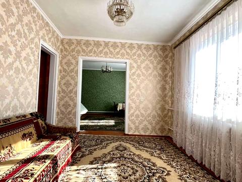 будинок за адресою Героїв Майдану