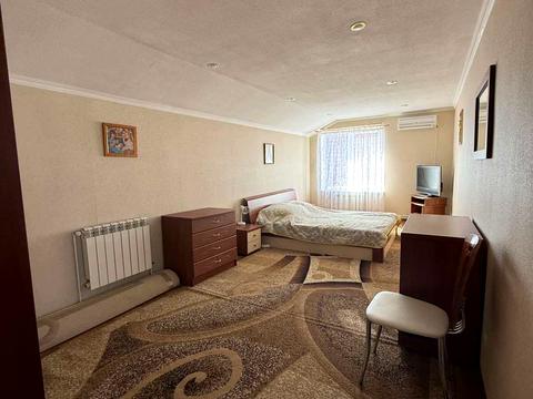 будинок за адресою Василя Лукашевича вул.