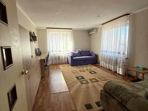 будинок за адресою Василя Лукашевича вул.