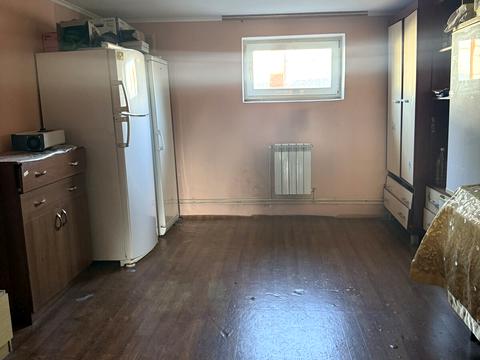 будинок за адресою Василя Лукашевича вул.