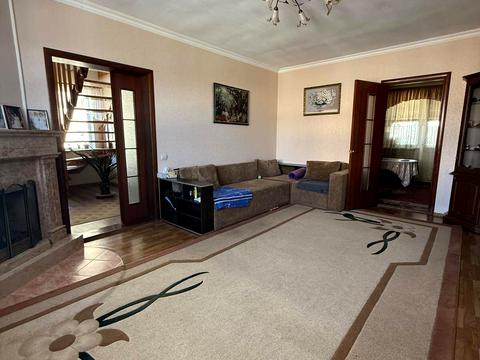 будинок за адресою Василя Лукашевича вул.