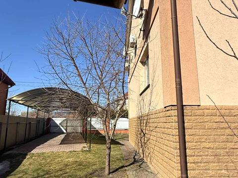 будинок за адресою Василя Лукашевича вул.