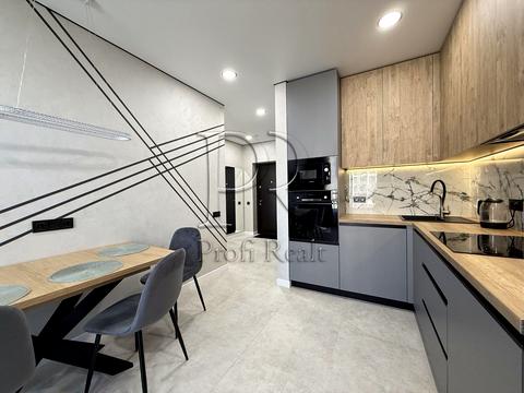 квартира за адресою Родини Крістерів вул., 14-Б