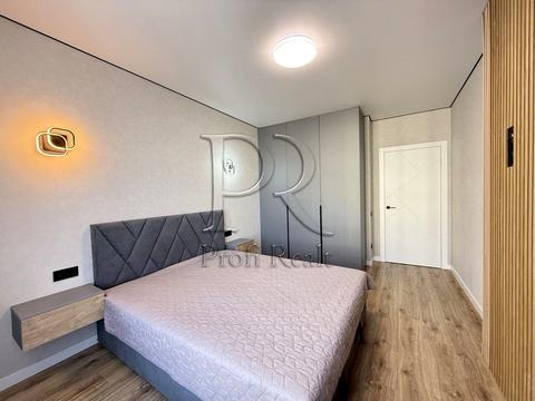 квартира за адресою Родини Крістерів вул., 14-Б