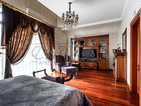 дом по адресу Броварський