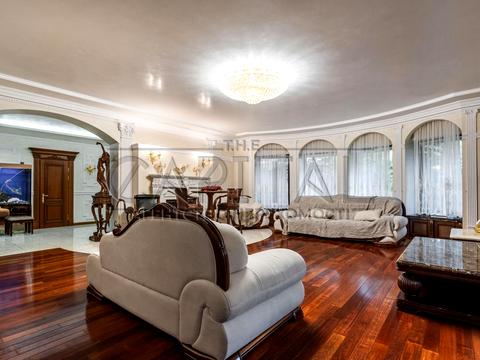 дом по адресу Броварський