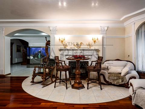 дом по адресу Броварський