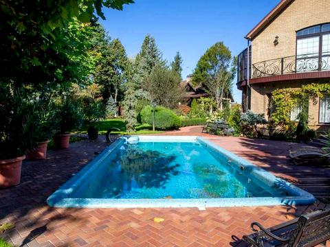 дом по адресу Броварський