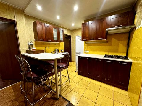 будинок за адресою Київ, Воскресенська вул., 8