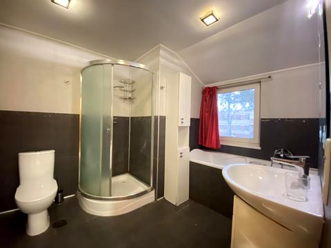 будинок за адресою Київ, Воскресенська вул., 8