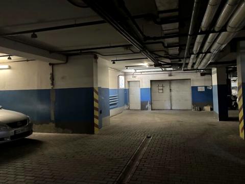 паркомісце за адресою Провіантська вул. (Галі Тимофєєвої), 3