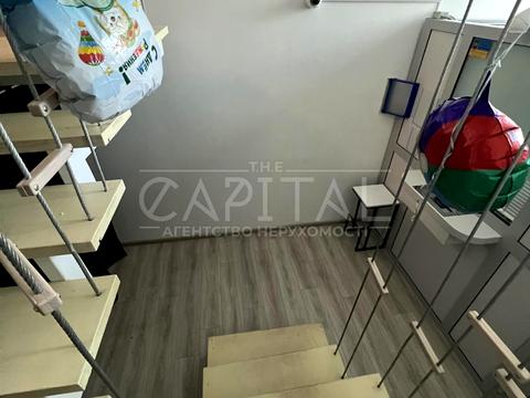 комерційна за адресою Андрія Верхогляда вул. (Михайла Драгомирова), 20