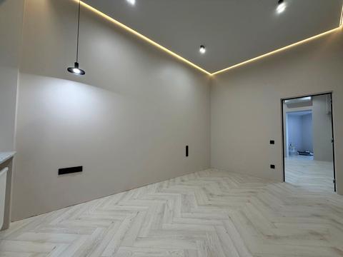 квартира за адресою Українська вул., 12