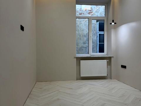 квартира за адресою Українська вул., 12