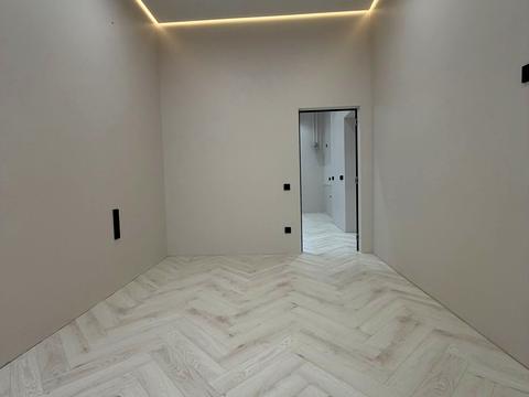 квартира за адресою Українська вул., 12